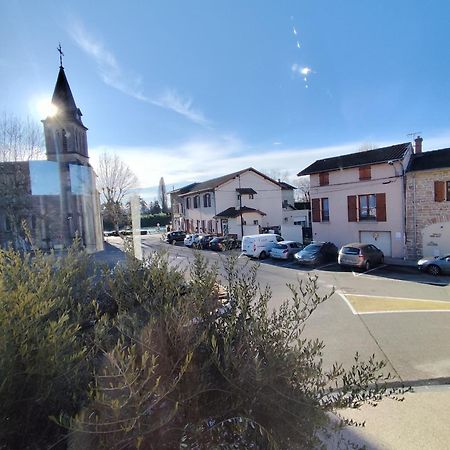 Hotel De La Place Loyettes 외부 사진